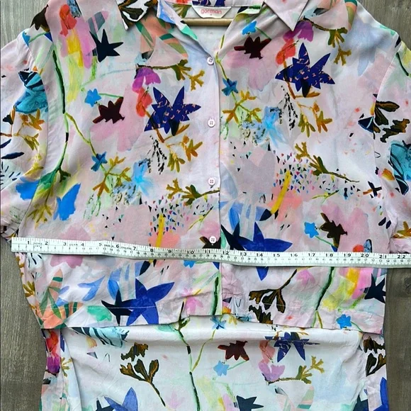 Floral Button-Up Blouse - Picture 8 of 13